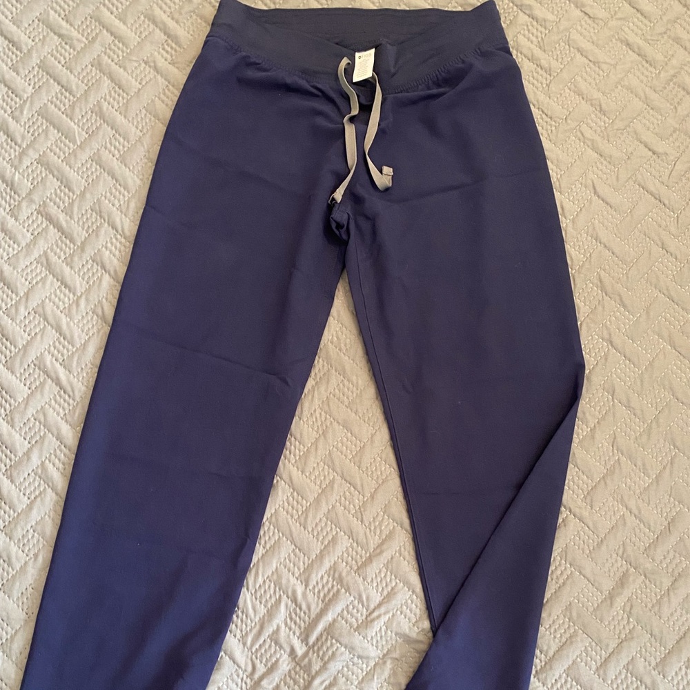 FIGS Small Navy Livingston Basic scrub pants